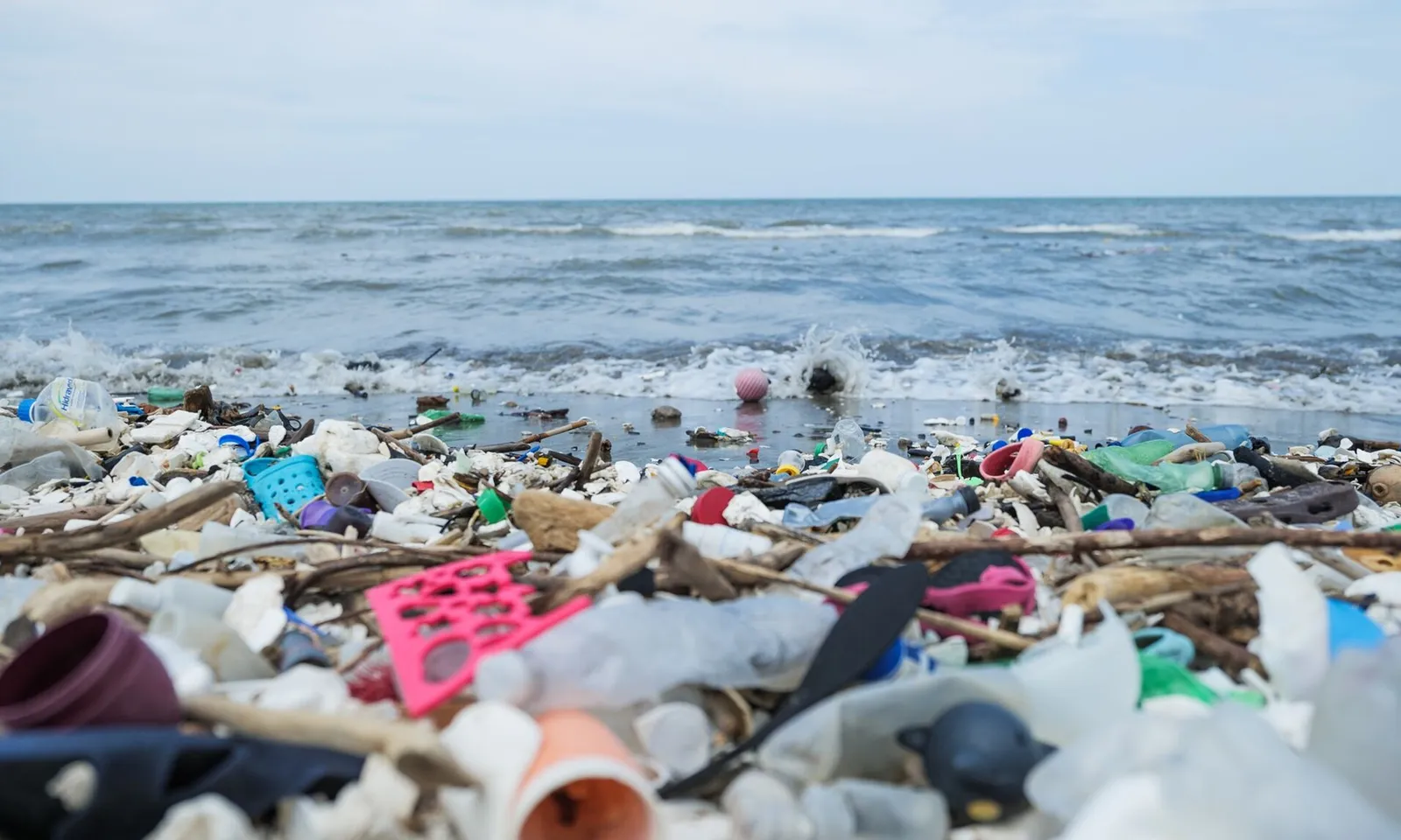 8 tỷ tấn nhựa đang gây ô nhiễm toàn hành tinh