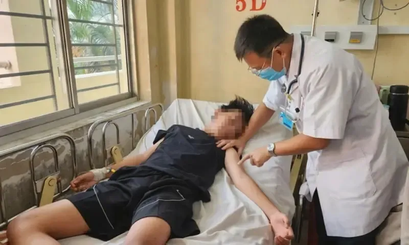 Số mắc sốt xuất huyết vượt ngưỡng cảnh báo