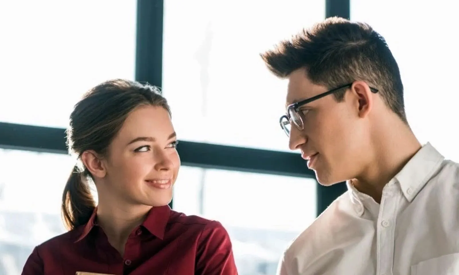 5 dấu hiệu nhận biết đang “ngoại tình tư tưởng” 