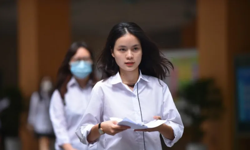 Tuyen sinh