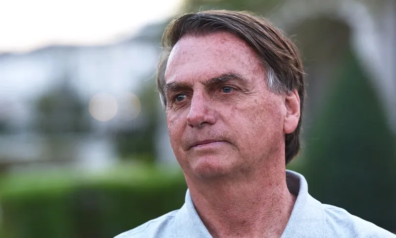 Cựu Tổng thống Brazil Bolsonaro bị quản thúc tại gia 