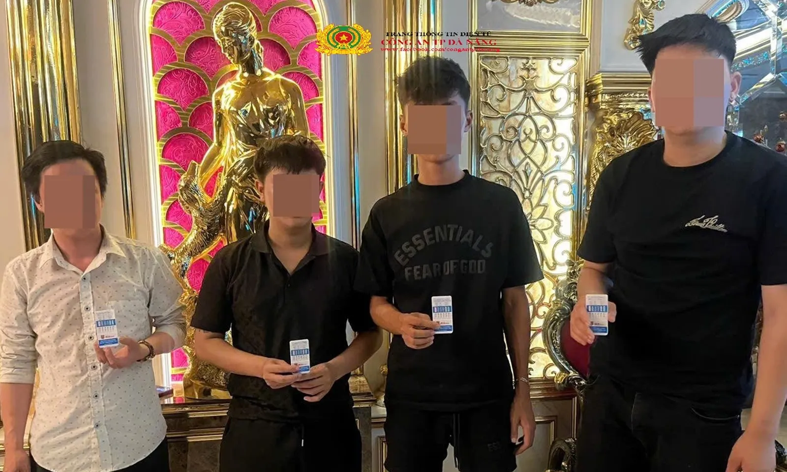 Kiểm tra 2 cơ sở kinh doanh karaoke hoạt động quá giờ, phát hiện 4 khách dương tính ma túy