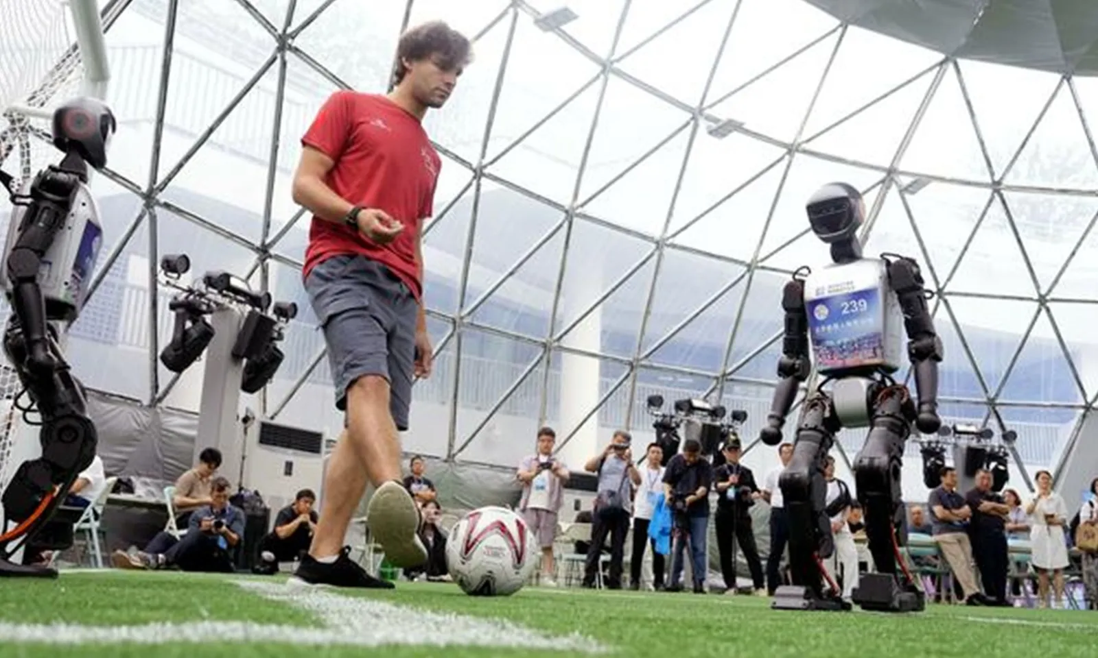 Trung Quốc lần đầu tổ chức Đại hội thể thao robot hình người thế giới