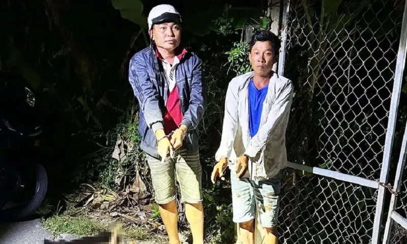 Cà Mau: Bắt nhóm trộm chó, thu giữ 12 con đã chết 