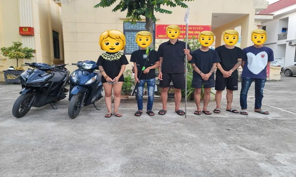 Dùng tuýp sắt đánh người, 3 thanh niên bị khởi tố tội cố ý gây thương tích