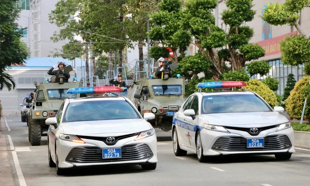 Công an TPHCM ra quân cao điểm trấn áp tội phạm