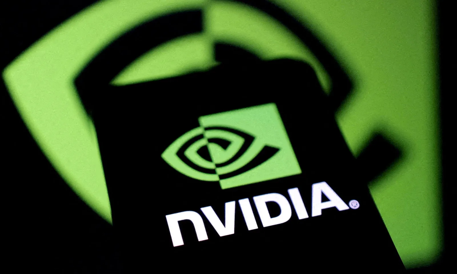 Mỹ bắt 2 công dân Trung Quốc vì vận chuyển trái phép chip AI Nvidia về Trung Quốc