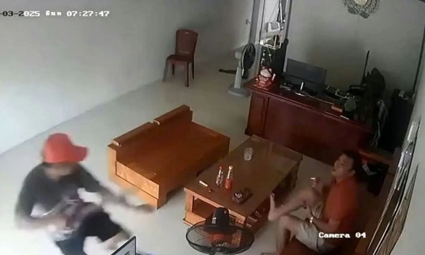 Người đàn ông bị chém đứt lìa cánh tay ngay tại nhà ở Hải Phòng