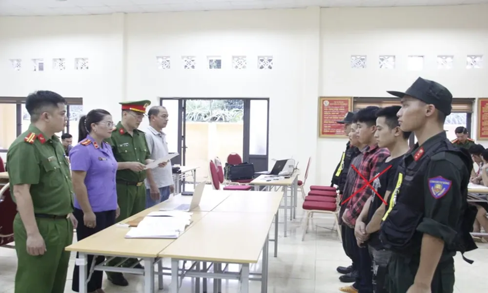 Công an Sơn La triệt phá tụ điểm khai thác vàng, bắt giữ 42 đối tượng