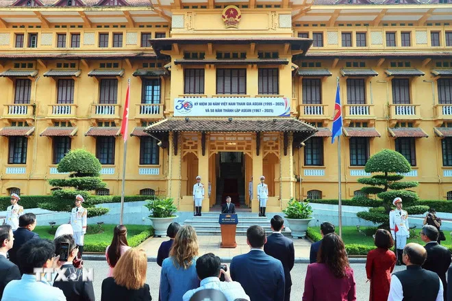 le-thuong-co-ky-niem-58-nam-ngay-thanh-lap-asean-8197494