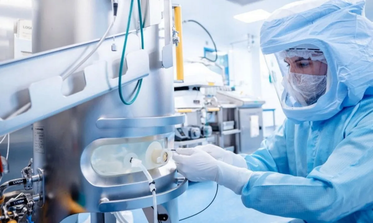 Pfizer và BioNTech chi 740 triệu USD dàn xếp tranh chấp vaccine Covid-19