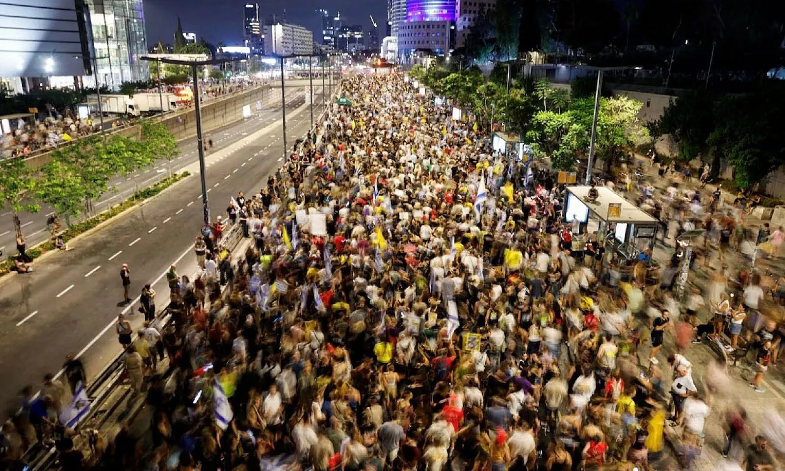 Hàng ngàn người biểu tình ở Tel Aviv phản đối kế hoạch của Thủ tướng Israel