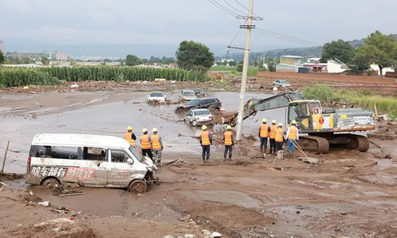 Trung Quốc sắp có mưa rất lớn, báo động lũ lụt trên 5 tỉnh