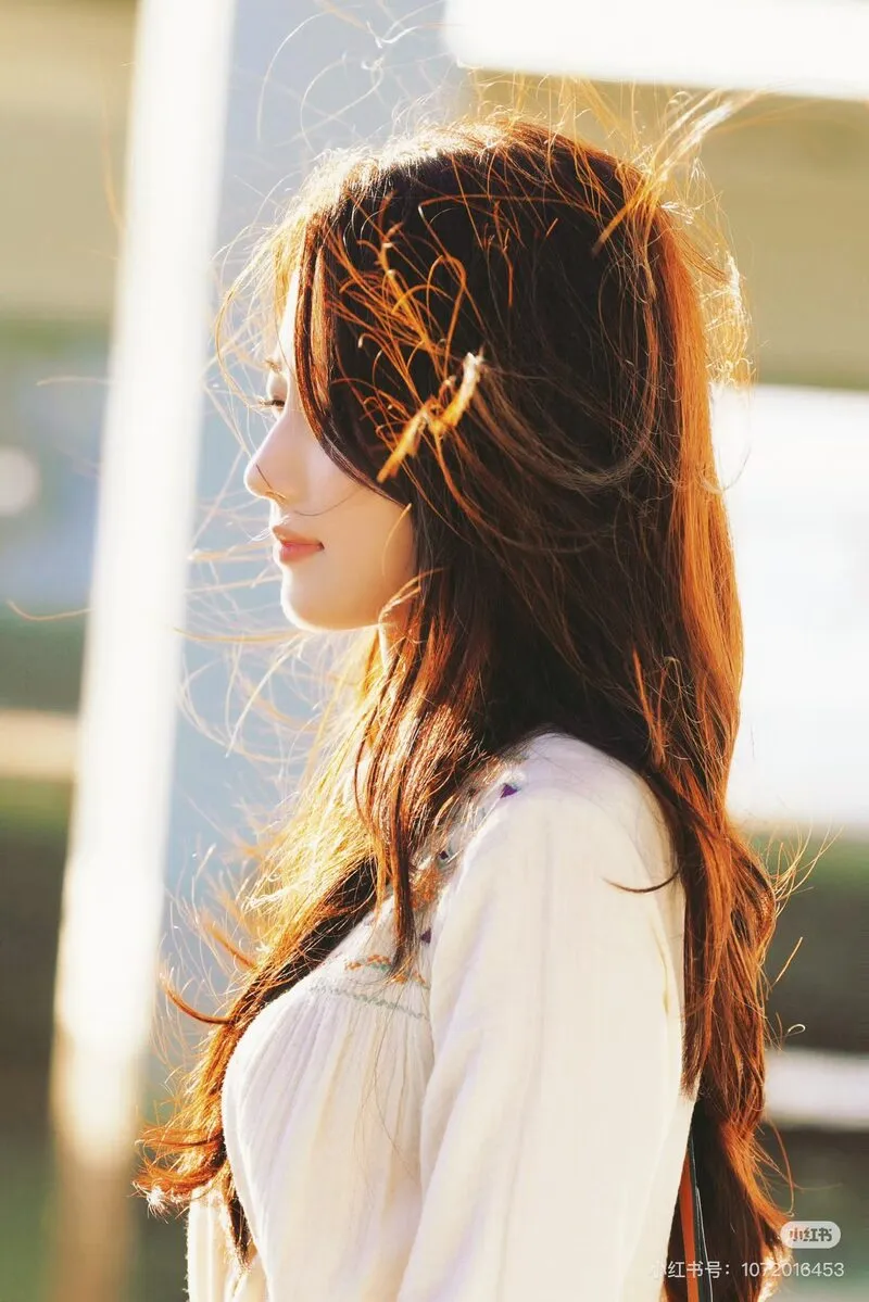 lu-duc-hieu-lot-xac-hinh-anh-ngoan-muc-nho-chiet-anh-trang (13)