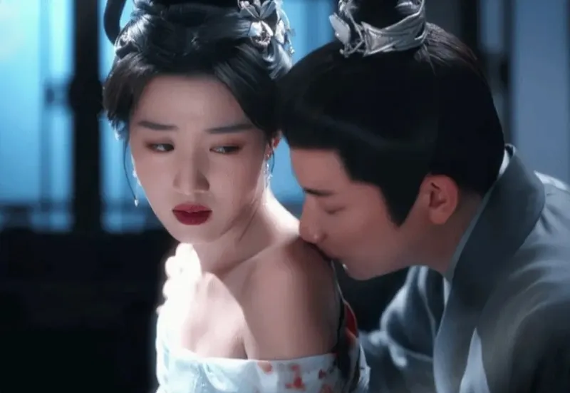 lu-duc-hieu-lot-xac-hinh-anh-ngoan-muc-nho-chiet-anh-trang (23)