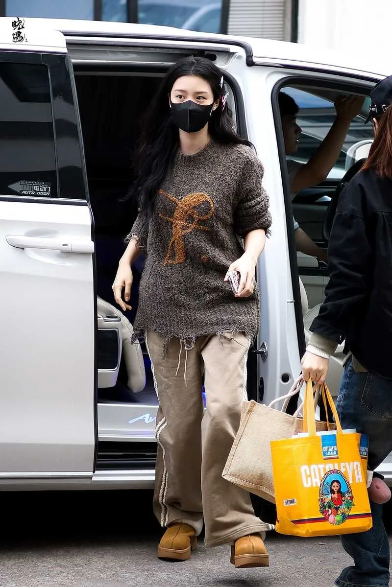 lu-duc-hieu-lot-xac-hinh-anh-ngoan-muc-nho-chiet-anh-trang (25)