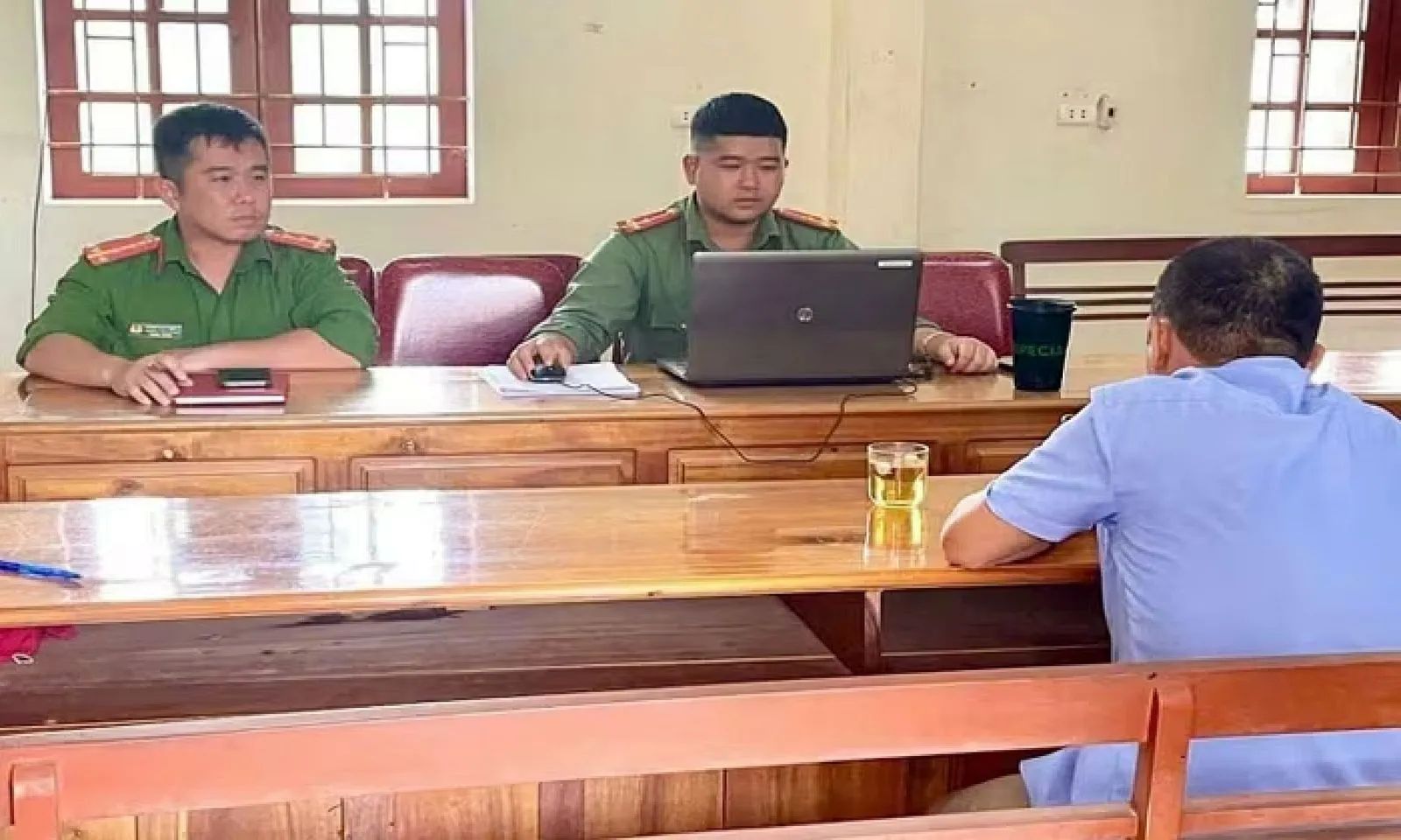 Xử phạt người đàn ông đăng video giả “lấy xương người nấu cao” gây hoang mang