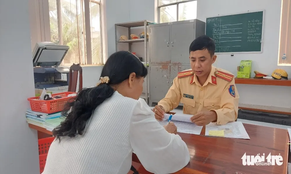 Đồng Tháp: Phạt 19 triệu đồng tài xế quay đầu chạy ngược chiều trên quốc lộ