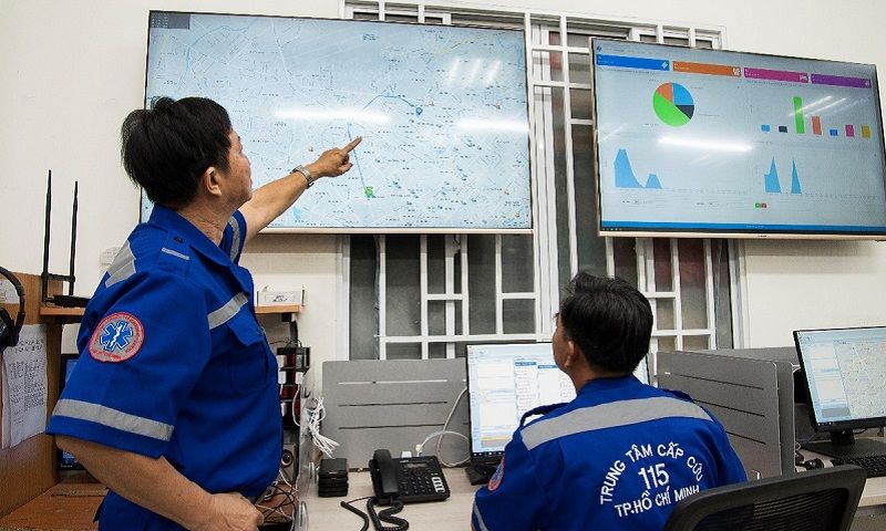 Cứu sống hai bé sinh rớt ngưng tim, ngưng thở