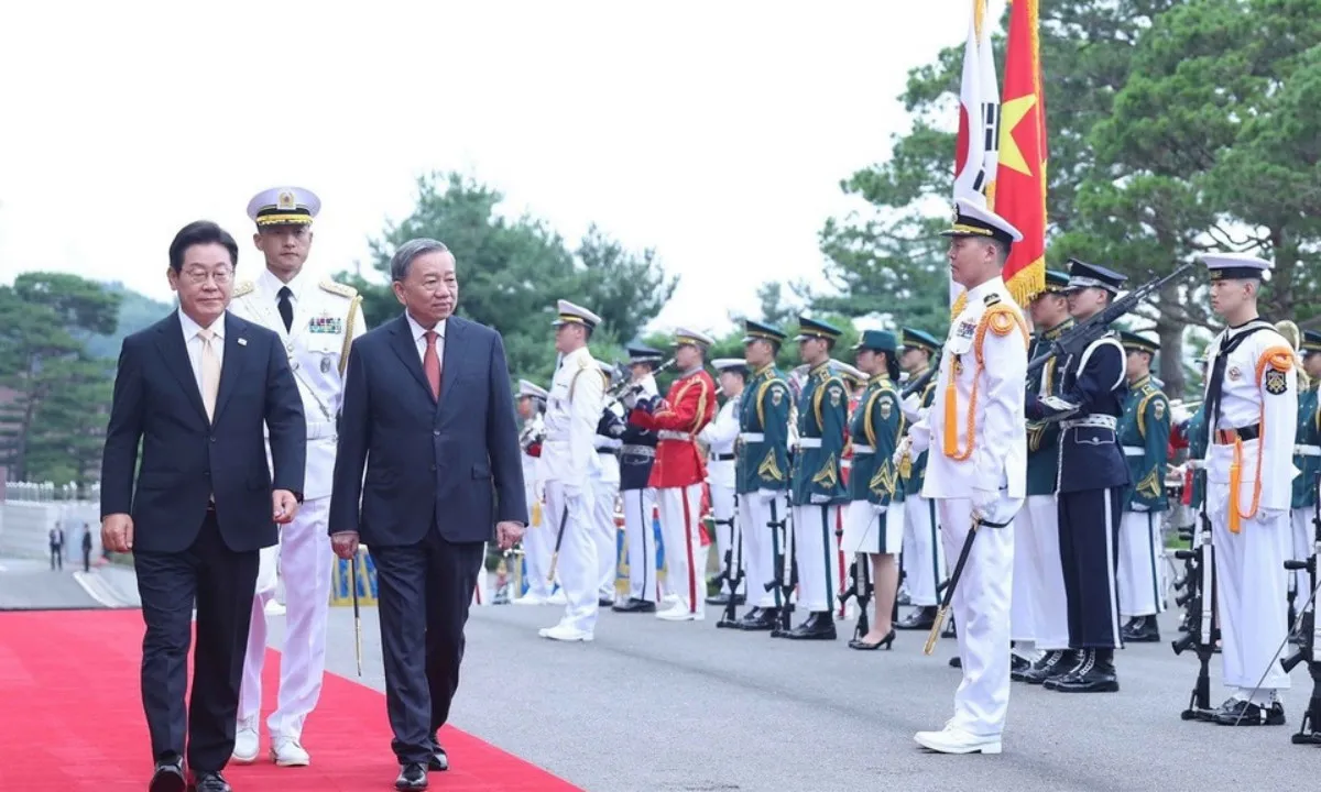 Tổng thống Hàn Quốc chủ trì Lễ đón trọng thể Tổng Bí thư Tô Lâm