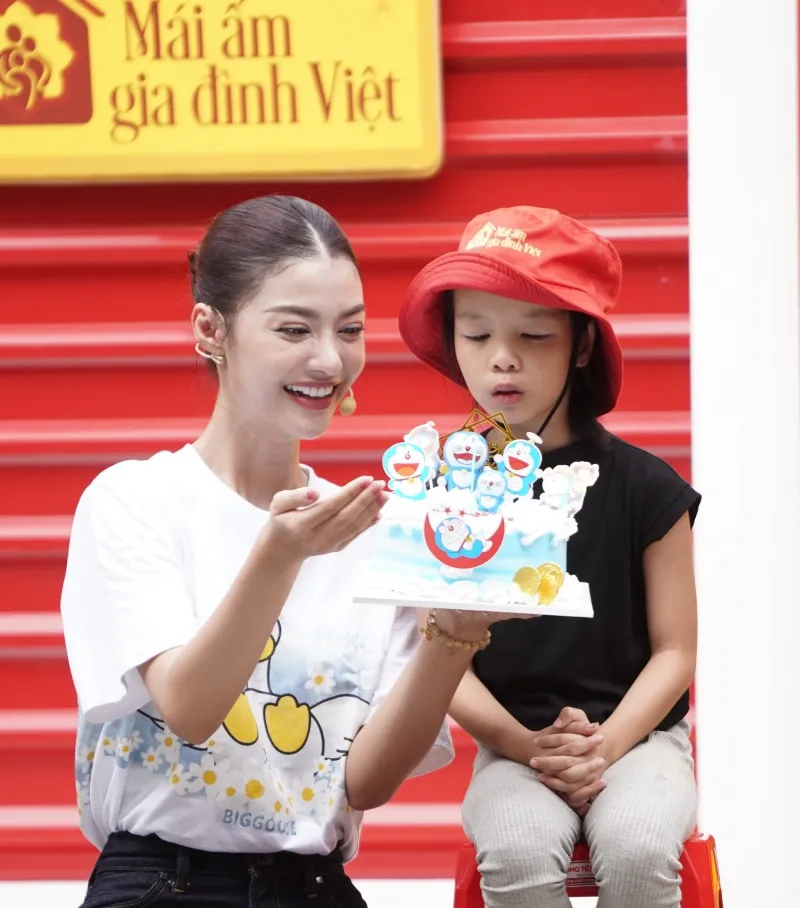 lona-kieu-loan-hiem-hoi-xuat-hien-sau-tin-don-sinh-con-va-song-kin-tieng20250811-174851-16