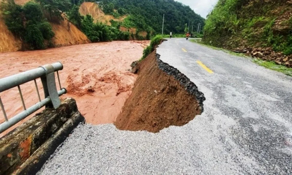 Mưa lớn dồn dập, nguy cơ lũ quét và sạt lở đất nhiều tỉnh Bắc Bộ