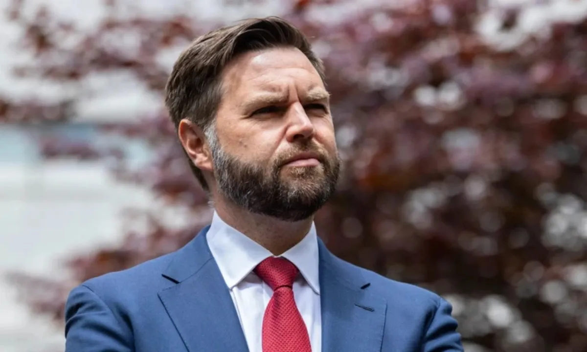 Mỹ ngừng viện trợ Ukraine, kêu gọi châu Âu “gánh vác” nhiều hơn