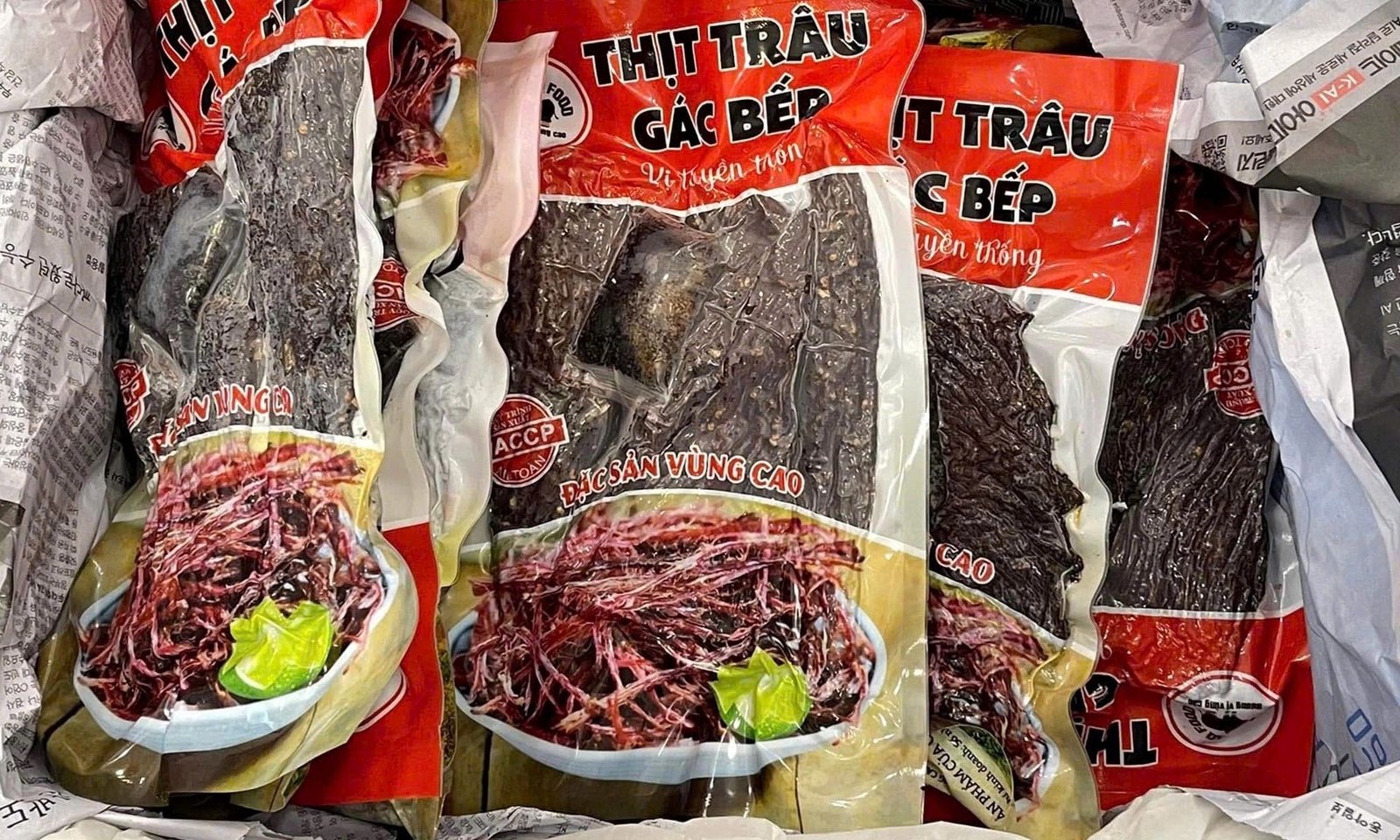 Phát hiện hơn 30 tấn thịt không rõ xuất xứ tại công ty sản xuất thịt trâu gác bếp đặc sản vùng cao