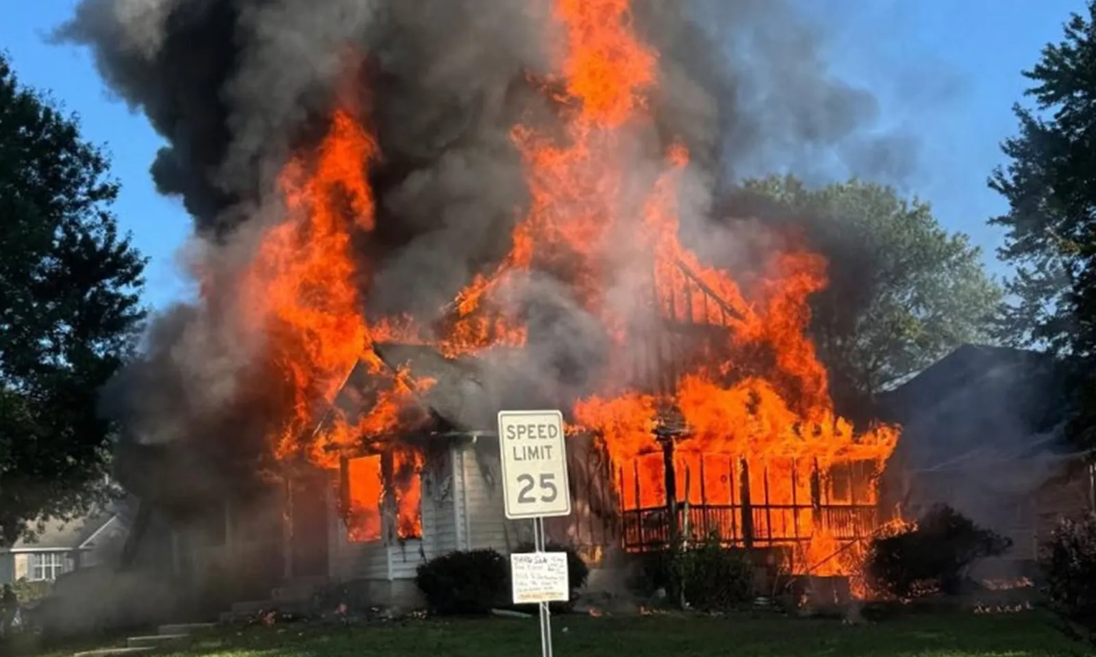 Mỹ: Cháy dữ dội, 6 người trong một ngôi nhà thiệt mạng