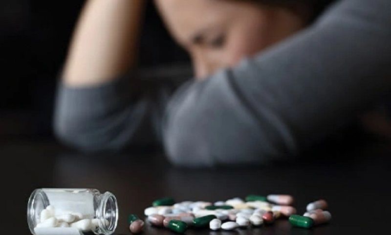 5 năm lạm dụng chất kích thích, cô gái 21 tuổi bị rối loạn tâm thần