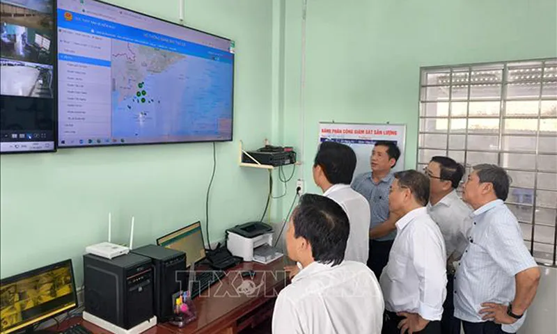 99% tàu cá Vĩnh Long lắp đặt thiết bị giám sát