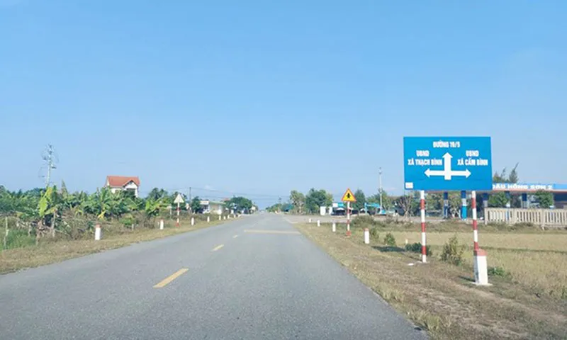 Lắp thêm tín hiệu đèn để hạn chế tai nạn giao thông ở Hà Tĩnh