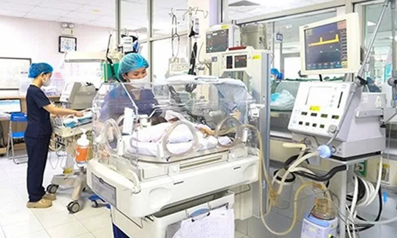 Bệnh viện Nhi Trung ương cảnh báo nguy cơ từ xu hướng sinh mổ “chọn ngày giờ đẹp”