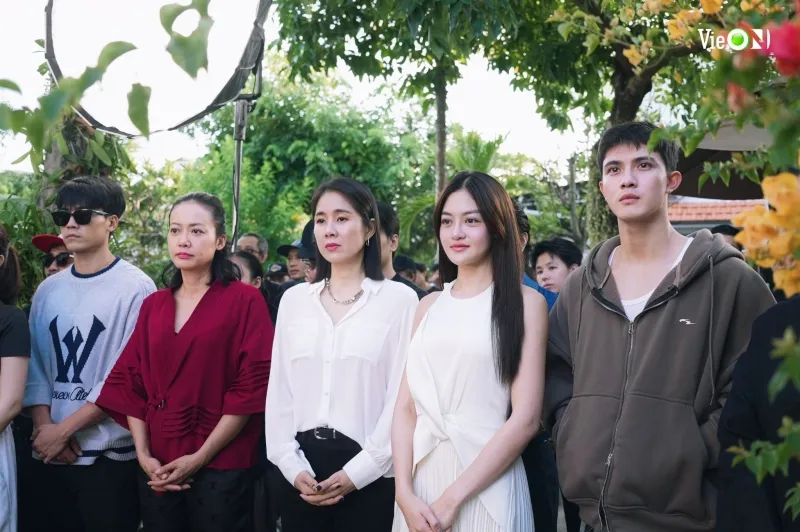 vo-dien-gia-huy-va-tran-ngoc-vang-dong-tong-tai-trong-phim-ngon-tinh-moi20250813-175950-09