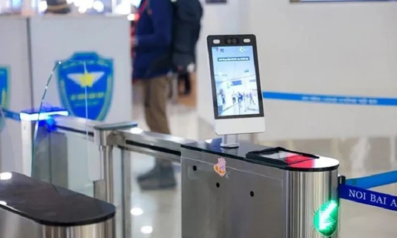 Đến hết 2025, 70% hành khách dùng ứng dụng VNeID để lên máy bay