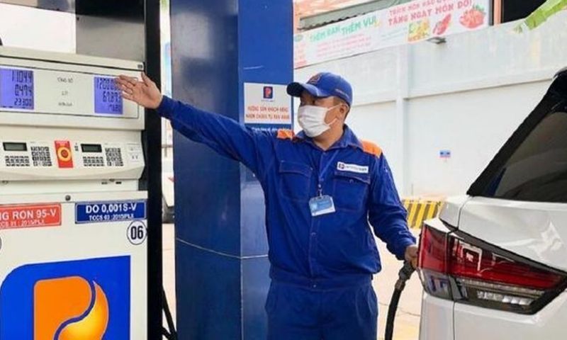 Dự báo giá xăng dầu sẽ giảm mạnh