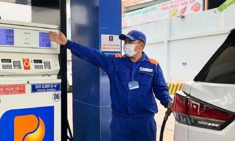 Dự báo giá xăng dầu sẽ giảm mạnh