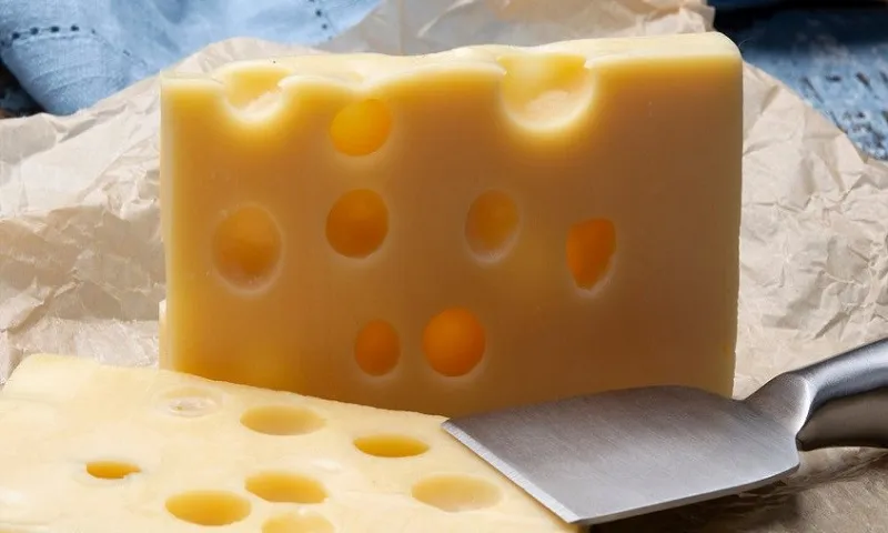 2 ca tử vong nghi nhiễm khuẩn listeria, Pháp thu hồi khẩn cấp phô mai mềm