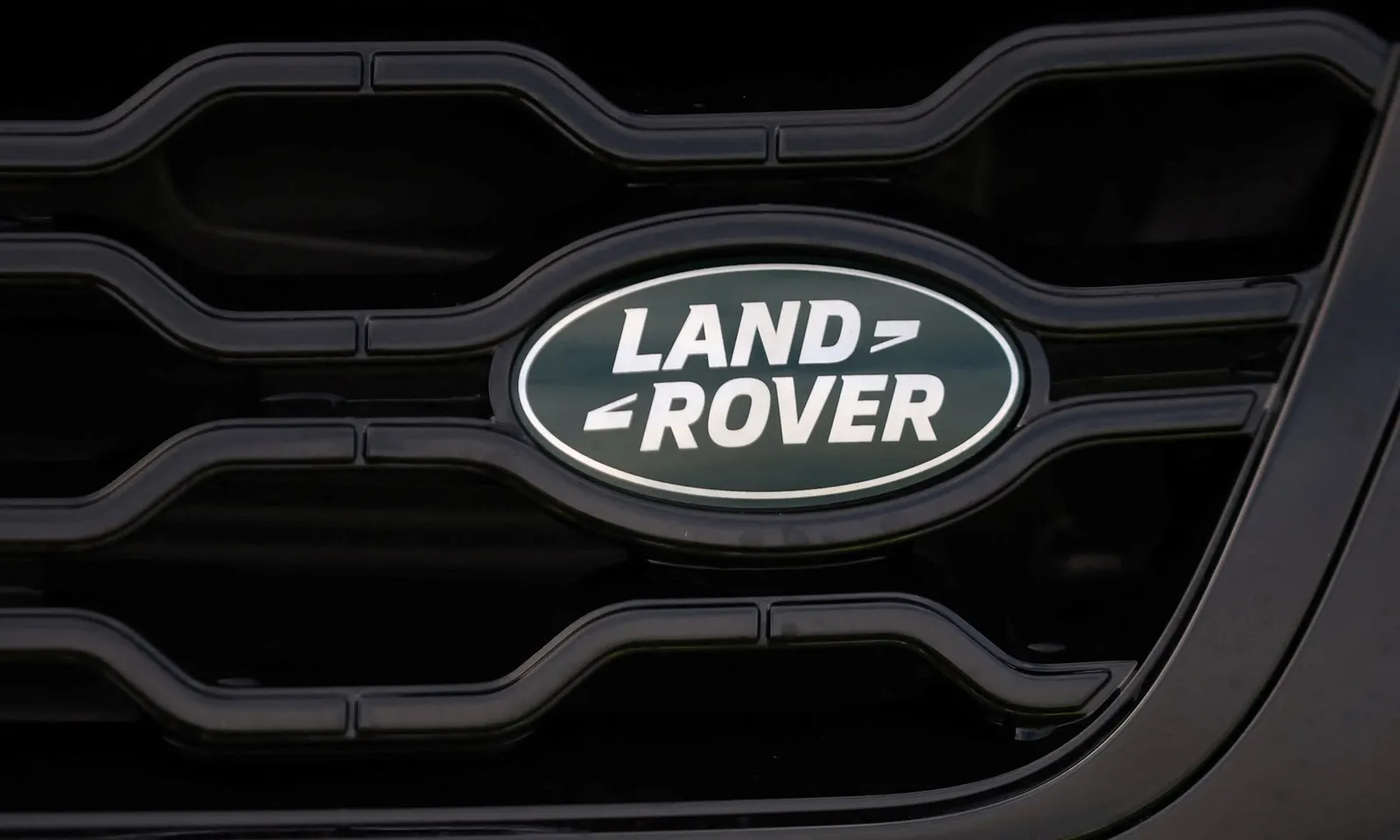 Jaguar Land Rover triệu hồi hơn 120.000 xe tại Mỹ do sự cố ở khớp nối hệ thống treo