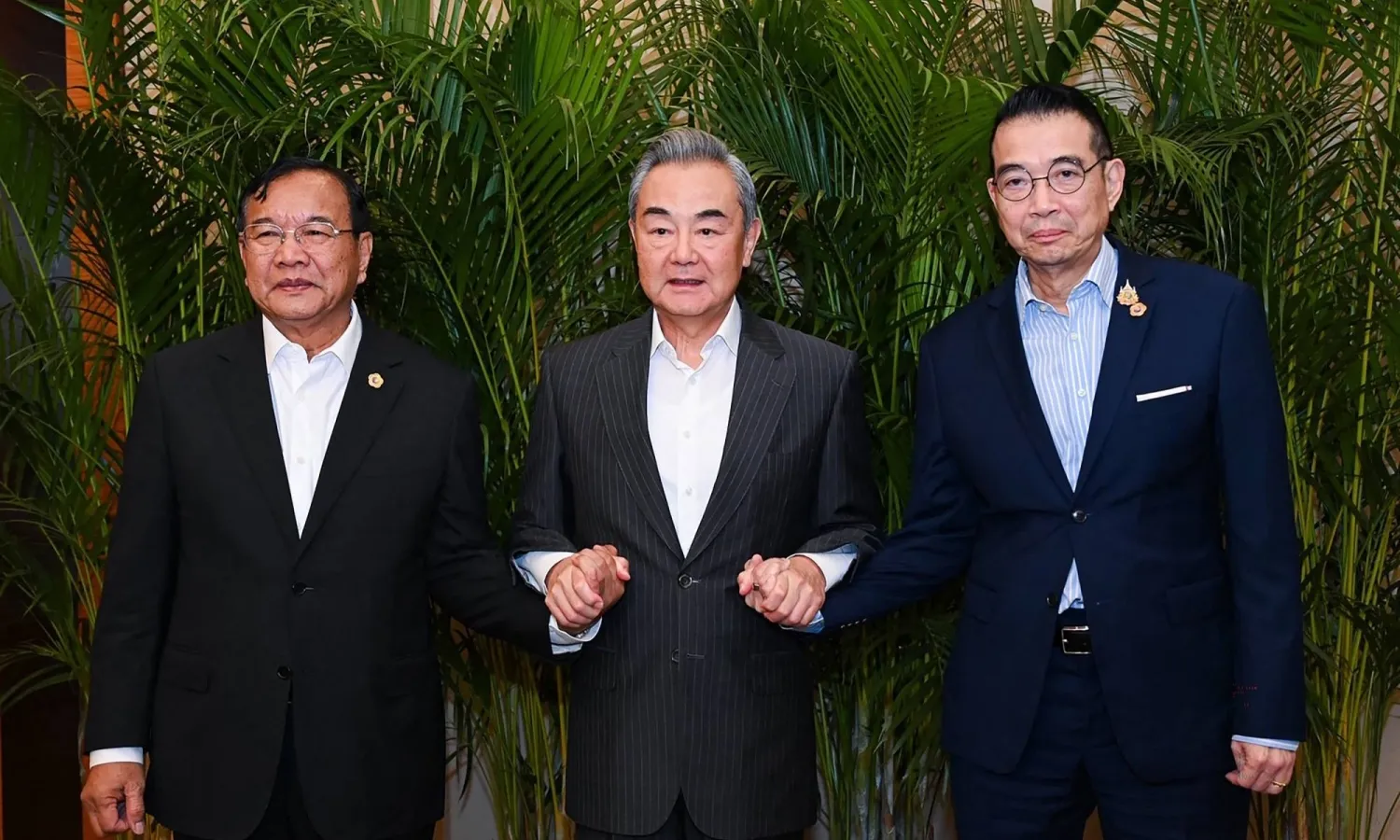 Trung Quốc đề nghị hỗ trợ Thái Lan và Campuchia giải quyết tranh chấp biên giới