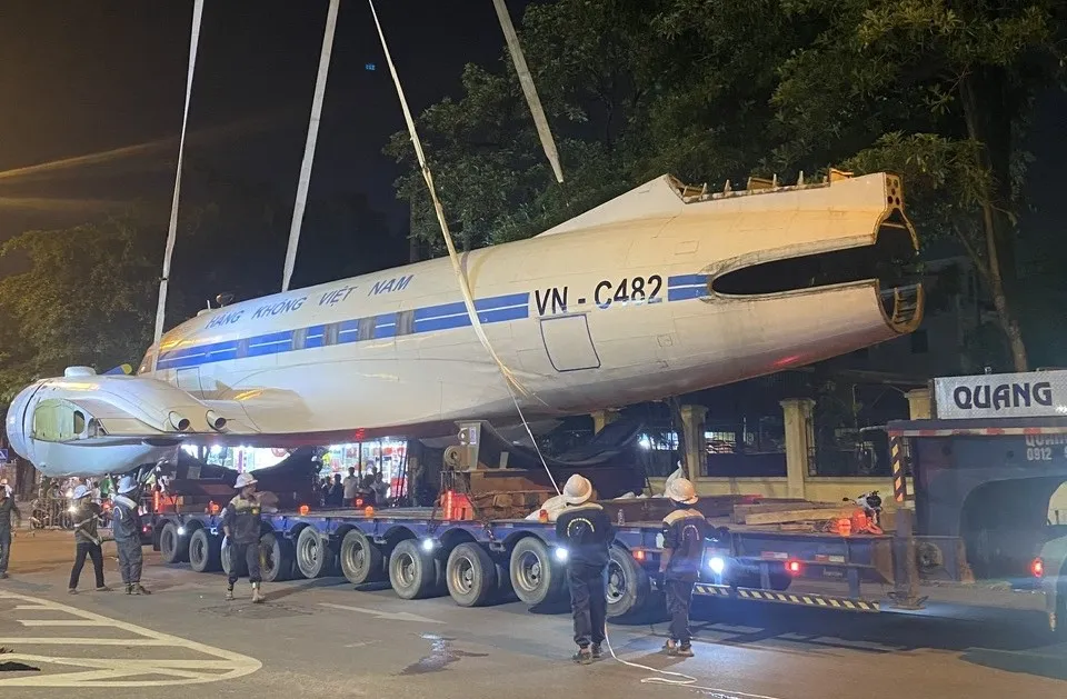 may-bay-bh-4-1755231777158228324025