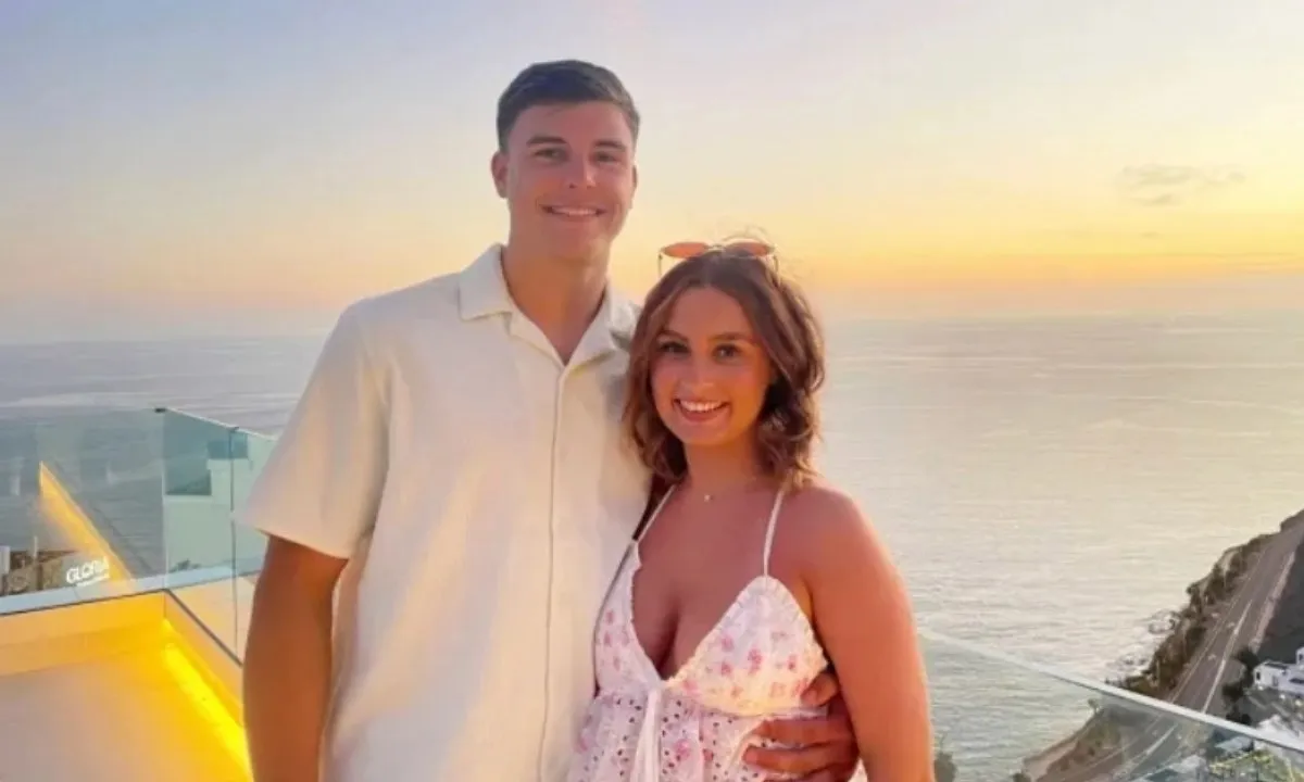 Sống chung sau chia tay: “Khi tình cũ thành… bạn cùng phòng