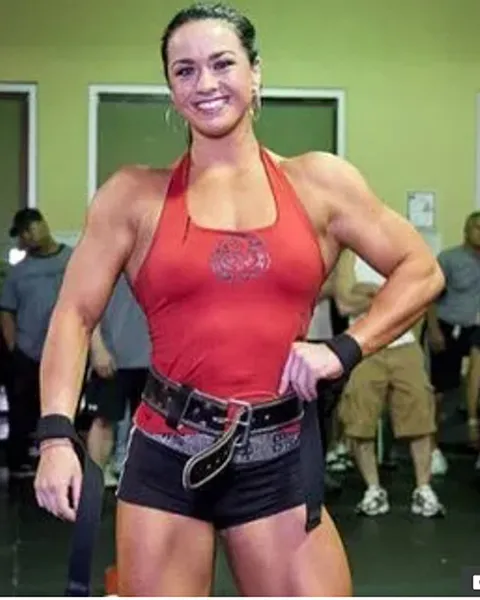 Vận động viên thể hình Hayley McNeff đã qua đời - Ảnh Instagram