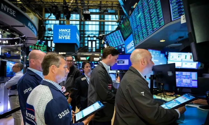 Dòng tiền trở lại với chứng khoán toàn cầu nhờ lạm phát Mỹ hạ nhiệt