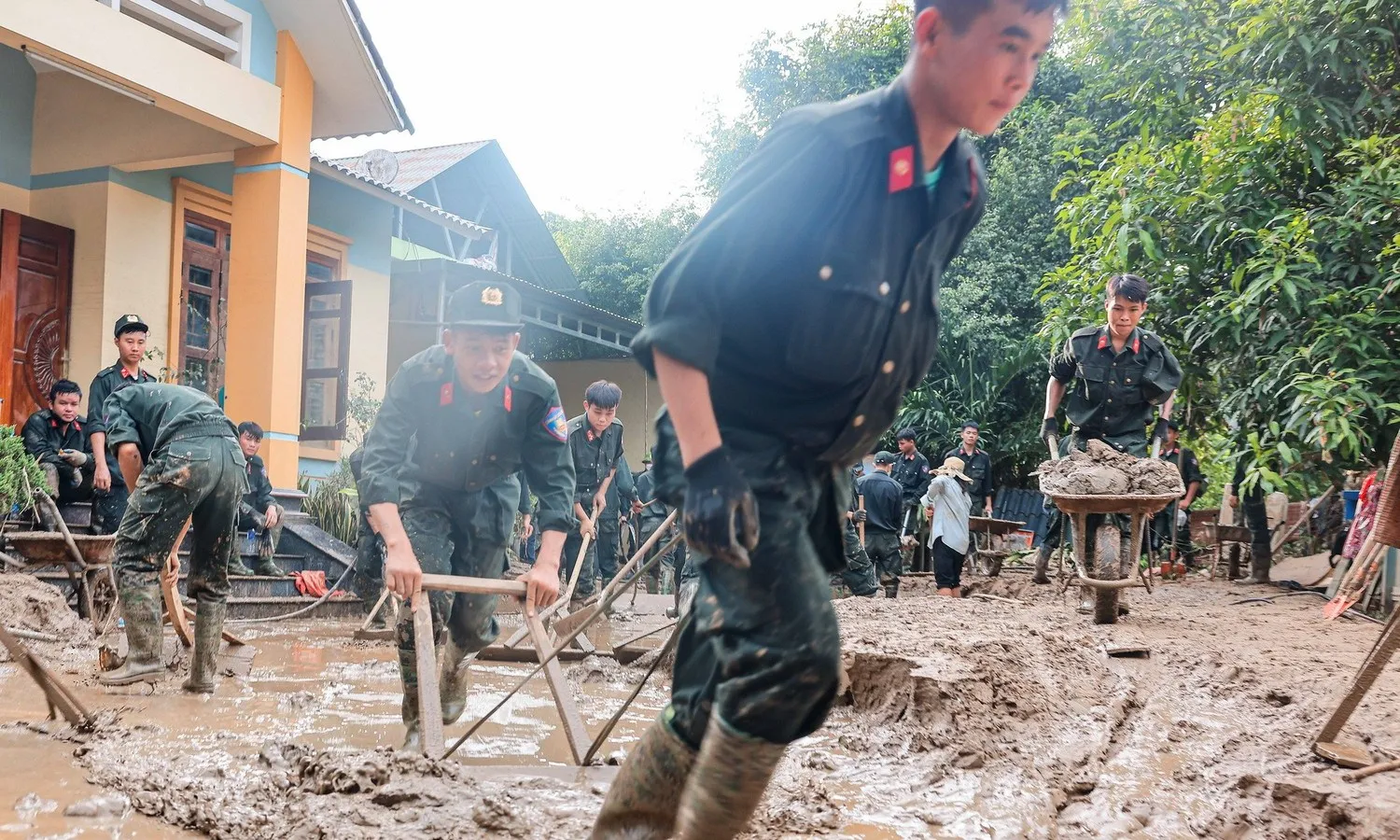 cong-an-nhan-dan-4-17553291256051748212127