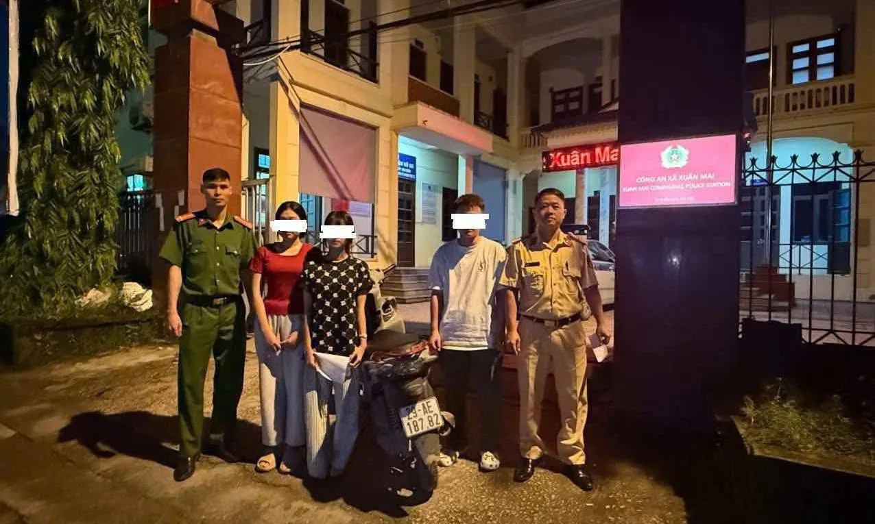 Hà Nội: Xử lý nhóm học sinh vi phạm giao thông, có hành vi phản cảm với đoàn xe ưu tiên