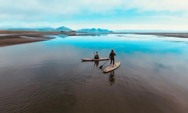 Chèo Sup là một môn thể thao đem lại nhiều lợi ích cho sức khỏe