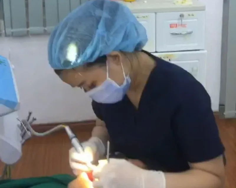 Một phòng khám nha khoa không phép Ảnh CACC