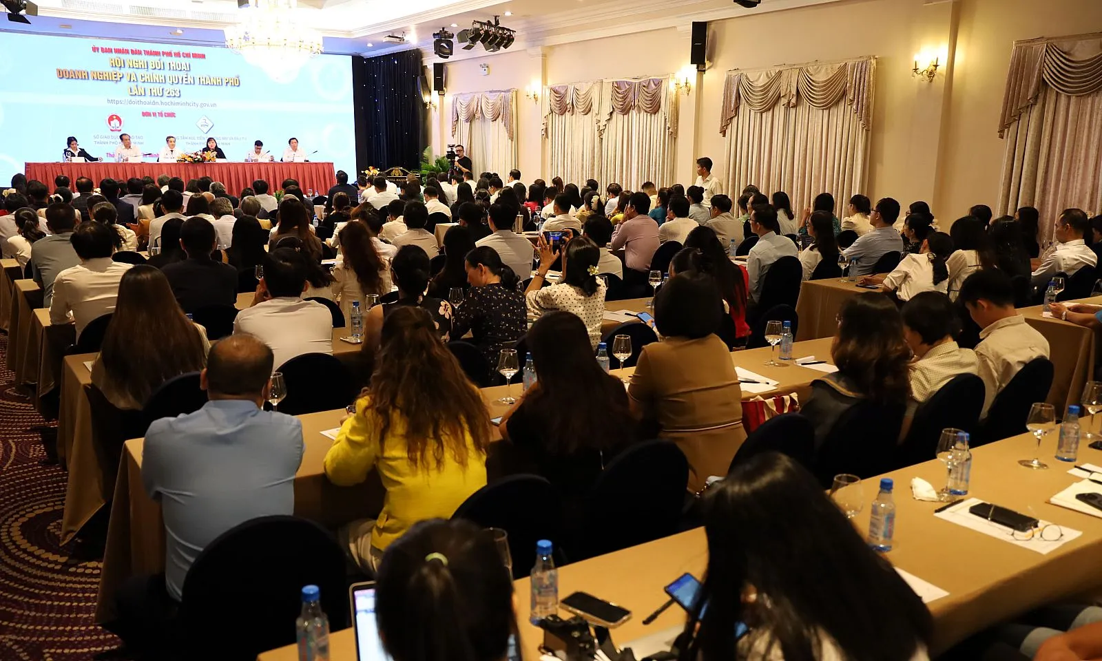 Hướng dẫn thay đổi con dấu cơ sở giáo dục ngoài công lập sau sáp nhập