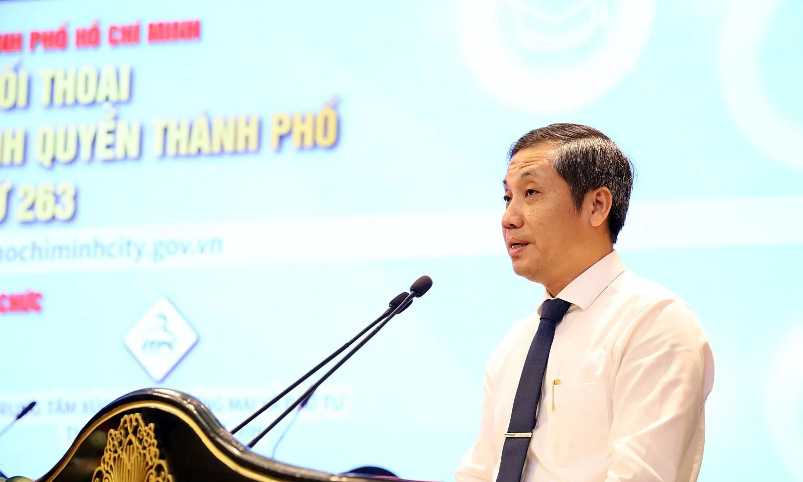 Ông Nguyễn Kế Toại, Phó Giám đốc Sở Giáo dục và Đào tạo Thành phố phát biểu tại hội nghị